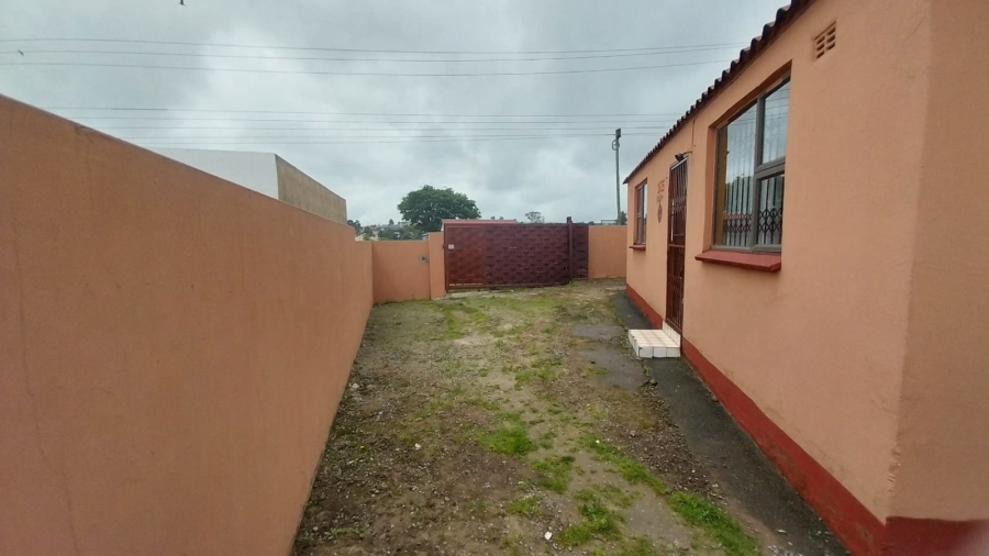 2 Bedroom Property for Sale in Mdantsane Nu 9 Eastern Cape